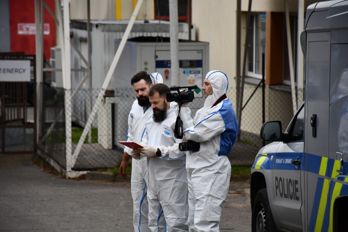 Kriminalisté v Ústí nad Labem prověřují nález novorozence v kontejneru