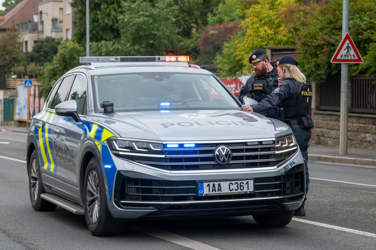 Policisté v Praze řešili nález dělostřelecké miny. Pyrotechnik zjistil, že je delaborovaná